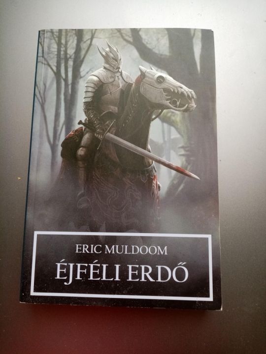 Eric Muldoom Éjféli erdő