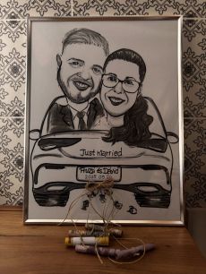 Esküvői pénzátadó maradandó ajándék, autós karikatúra