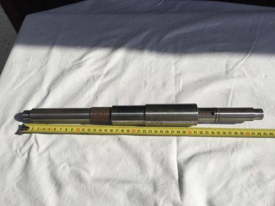 Esztergált Tengely  420mm-es