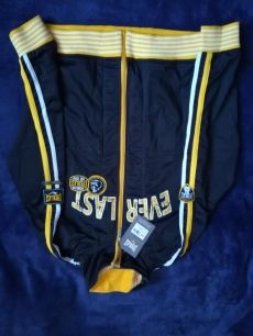 Everlast új eredeti pulóver eladó s-es méretben.