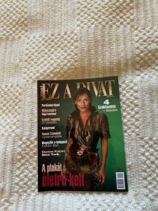 Ez a divat 2001