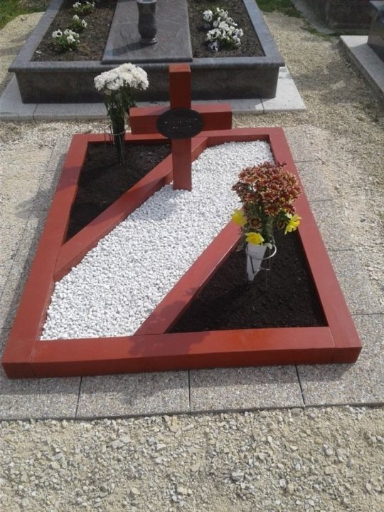 Fa síremlék készítése 1 hetes határidővel