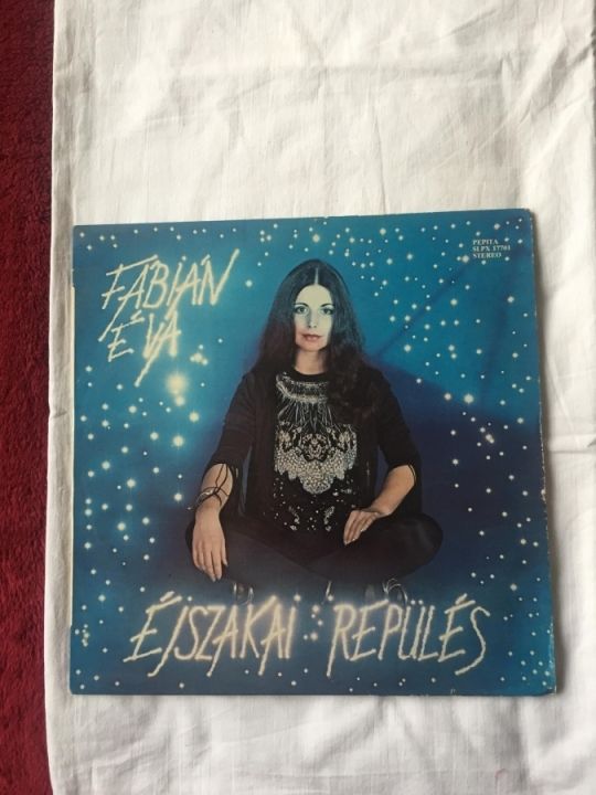 FÁBIÁN ÉVA ÉJSZAKAI REPÜLÉS