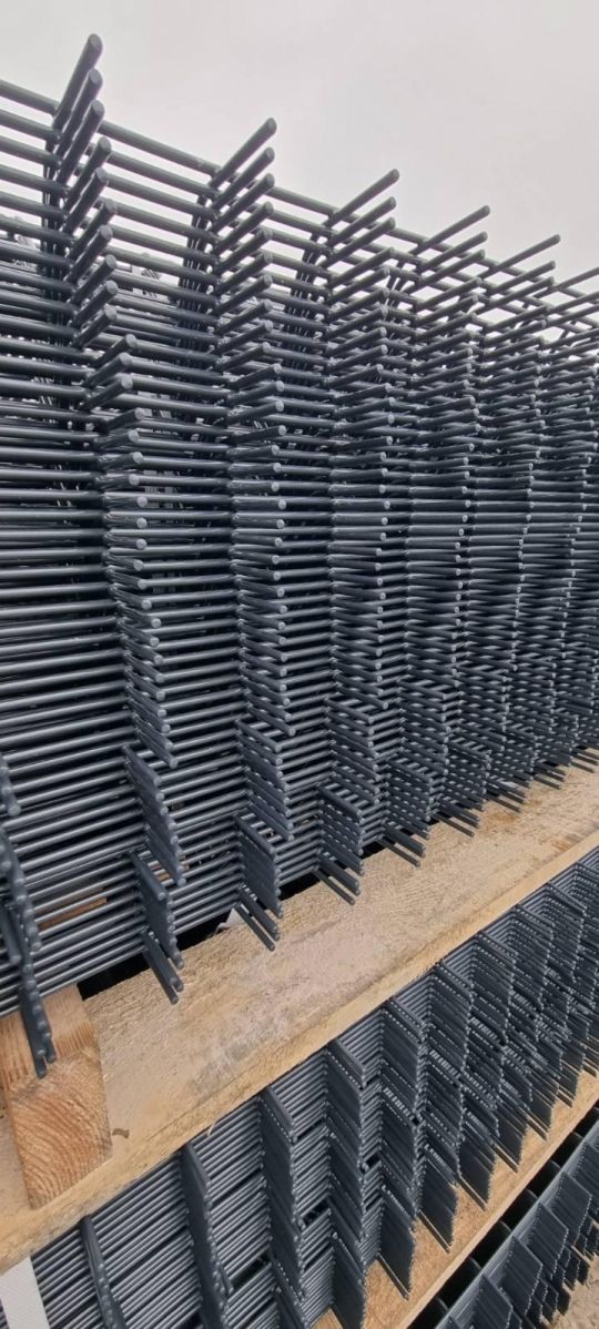 FEKETE 153X250CM TÁBLÁS 3D PANELES KERÍTÉS ELADÓ !