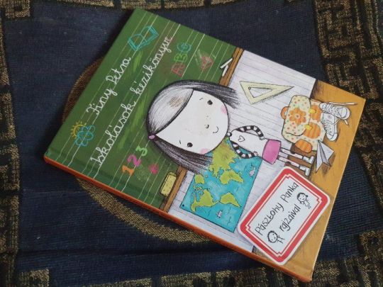 Finy Petra: Iskolások kézikönyve