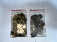 Forgalomból kivont 1 és 2 forintos pénzérmék