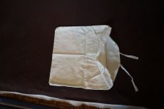 Függeszthető fehér zoknitartó tarisznya eladó.