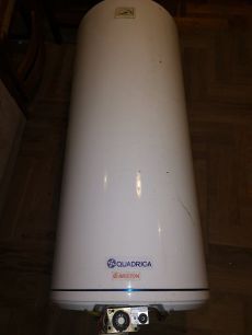 Gázbojler, falraszerelhető, kéményes