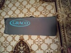 Graco ősszecsukható hordozható gyerekágy