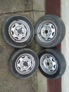 Gumi felnivel eladó