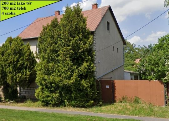 Győr-Szabadhegy 200 m2 két szintes családi ház eladó