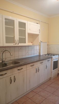 Győri kapui 2 szobás lakás kiadó