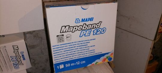 Hajlaterősítő szalag