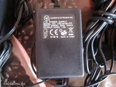 Hálózati tápegység DC adapter 12V 1A (1000mA) Kerek dugós