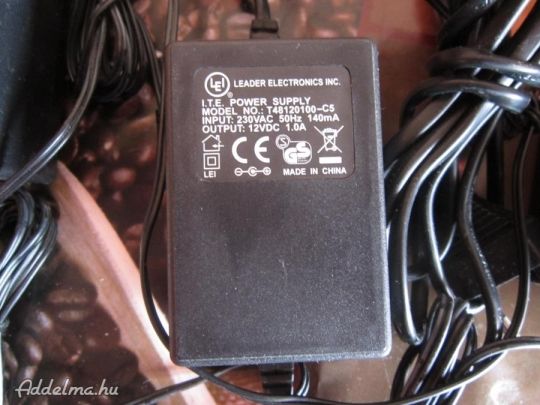 Hálózati tápegység DC adapter 12V 1A (1000mA) Kerek dugós
