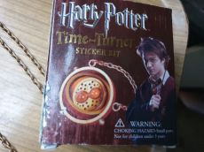 Harry Potter Time Turner Sticker Kit -Időnyerő + ajándéklánc