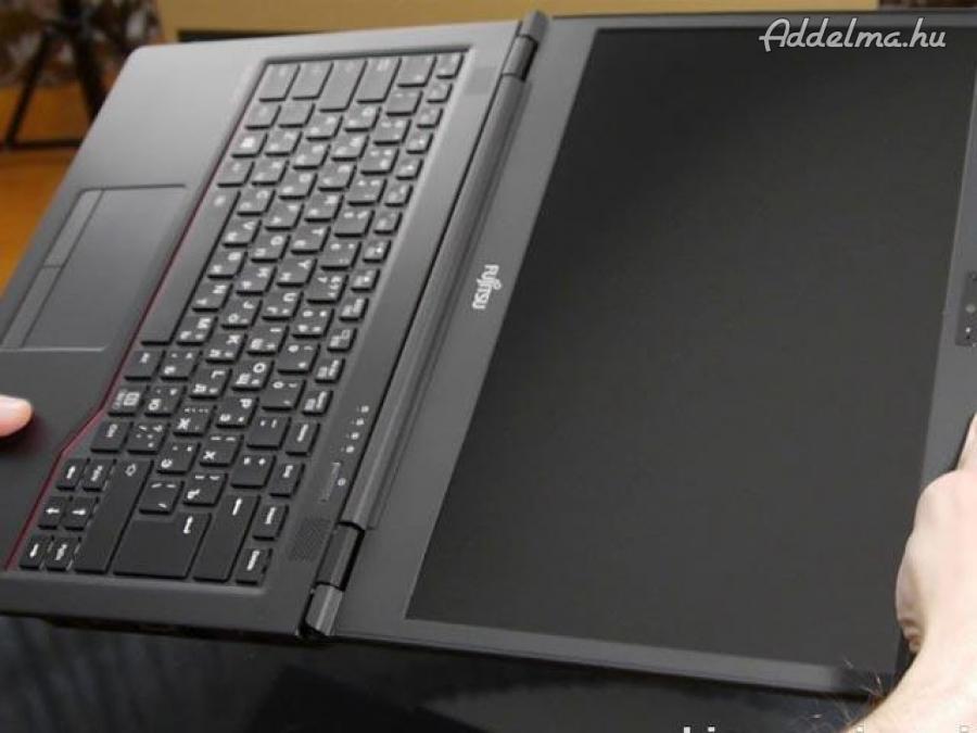 Használt laptop: Fujitsu LifeBook E747 -5.30