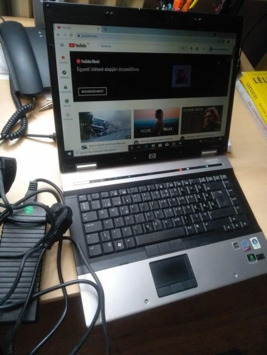 HDMI-vel kamerával 4 gb rammal HP elitebook 8530w laptop wifivel