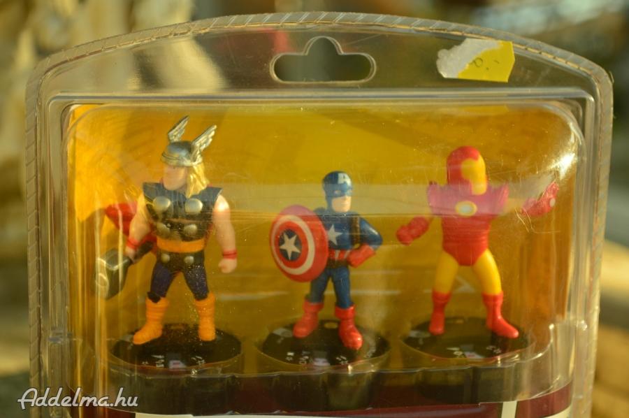 HeroClix szuperhős figurák