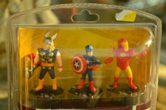 HeroClix szuperhős figurák