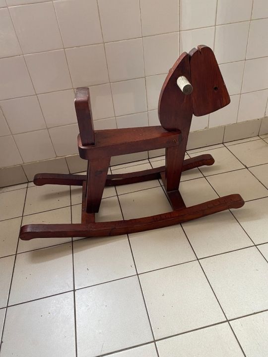 Hintaló fából