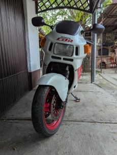 Honda CBR 1000 F 1988