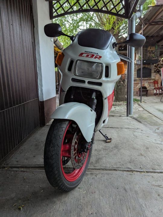 Honda CBR 1000 F 1988