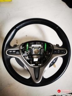 HONDA CIVIC BŐR KORMÁNY JÓ ÁLLAPOTBAN.