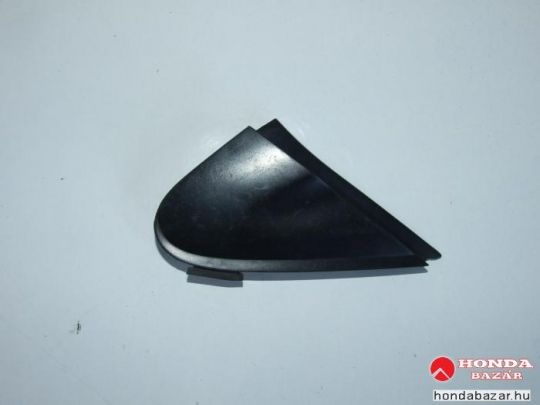 HONDA CIVIC JOBB OLDALI SÁRVÉDŐ TAKARÓ HÁROMSZÖG.  2001-2003