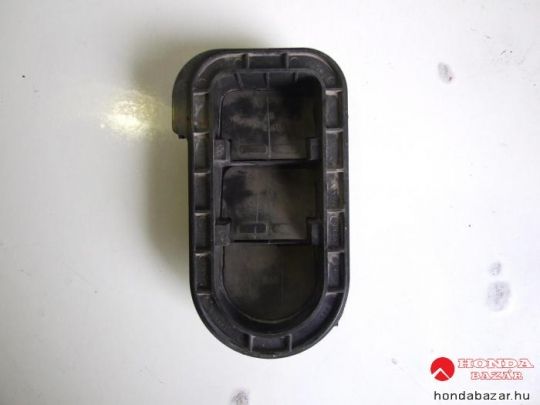HONDA JAZZ HÁTSÓ LEVEGŐ KIMENETI NYÍLÁS  2002-2004