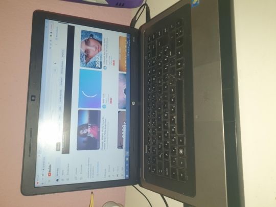 Hp 630 i5-ös laptop jó aksival