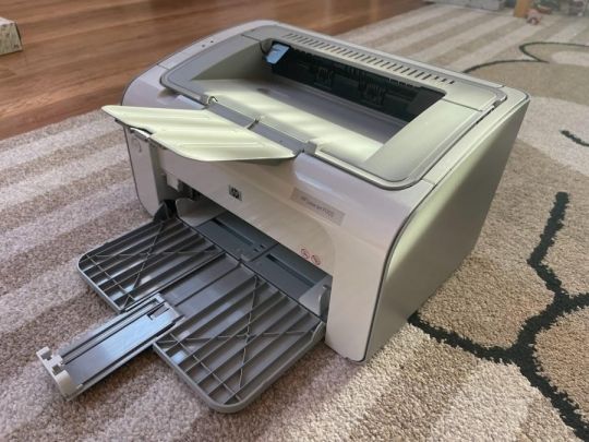 HP LaserJet P1102-es kicsi, gazdaságos lézernyomtató