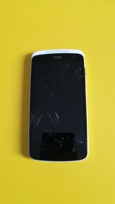 HTC Desire 500 mobil, törött kijelzős, nem kapcsol be,