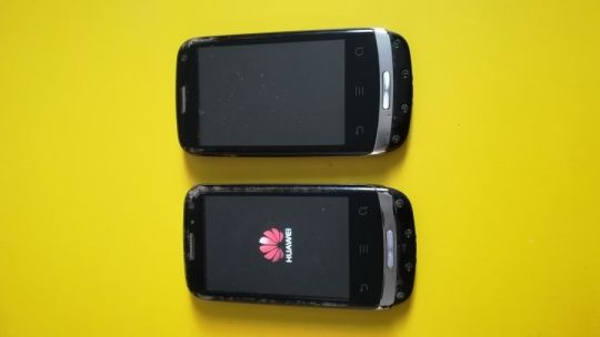 Huawei U8510-1 mobil, 1. simet nem lát, érintője jó, 2.