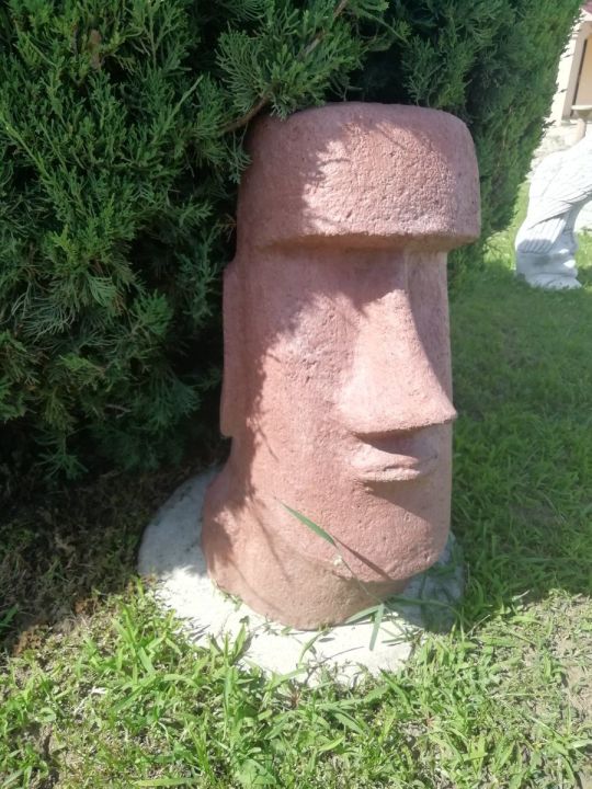 Húsvét Szigeteki fej, fagyálló műkőből