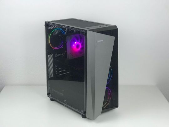 I7 10700K, Gtx 1060 6GB, 16GB RAM, 512GB M.2, 2TB HDD