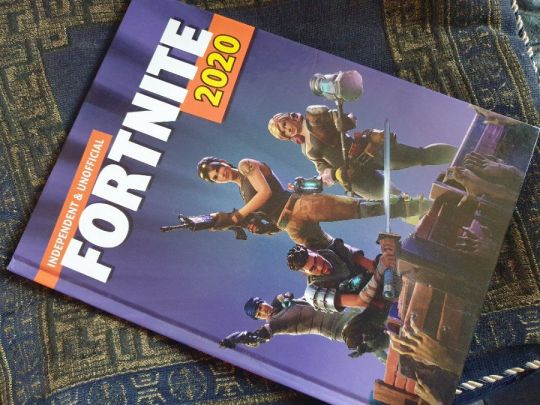 Independent & Lunofficial Fortnite 2020-Computer Game Guide+Gaming