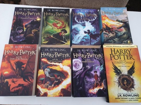 J.K.Rowling: Harry Potter sorozat -10 kötet, angol nyelvű könyvek