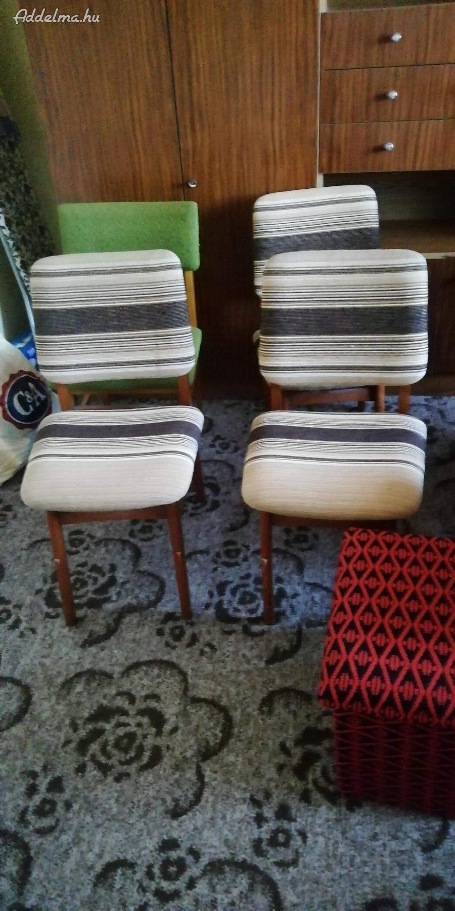 Kárpitozott székek