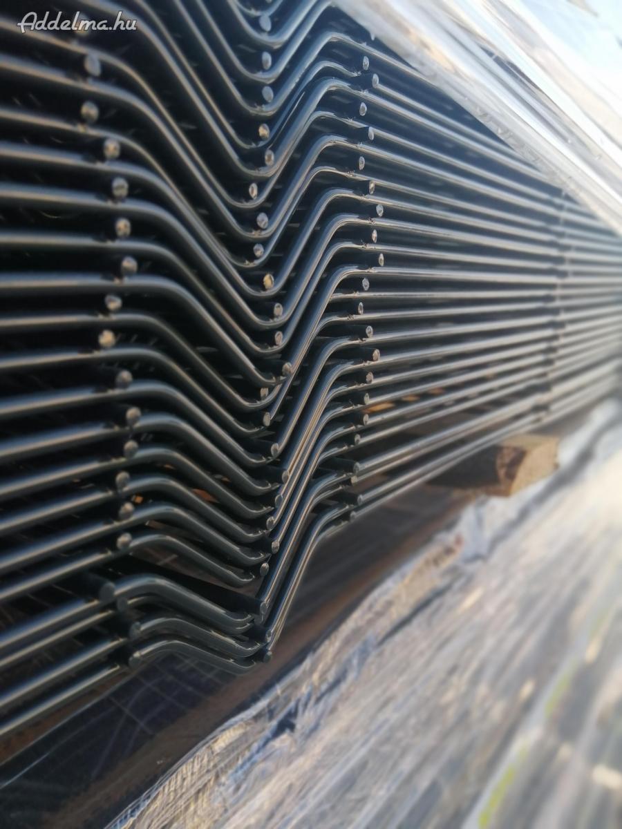 Kerítéspanel vadháló drótháló drótfonat fém kerítésoszlop