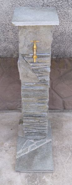 Kerti díszkút /Luserna kvarcit/