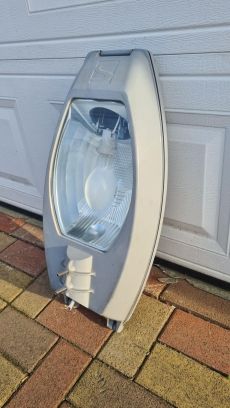 KIÁRÚSÍTÁS!!! KÜLTÉRI VIZÁLLÓ LÁMPA, REFLEKTOR 70W