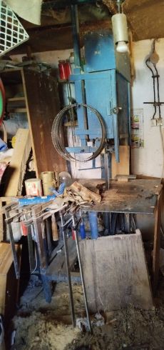 Kisipari épített,szalagfűrész 55-ös kerékkel,220V motorral