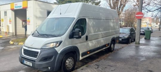 Kisteherautó bérlés,hatfalas kisteherautók,költöztetés