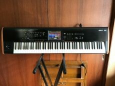 Korg Kronos 2 88 kulcsok