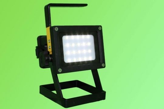 LED LC-700 Akús
