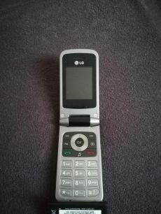 Lg gb220telefon eladó , akku nincs hozzá teszteletlen.