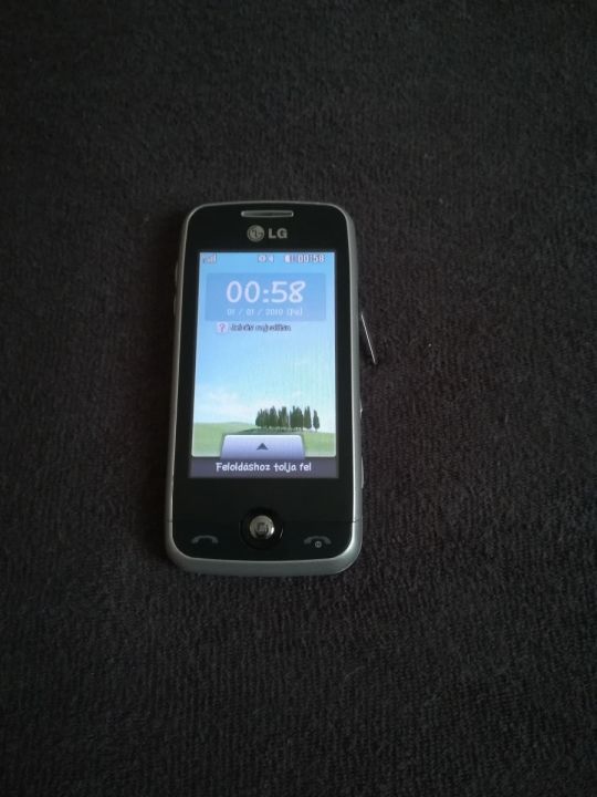 Lg gs290 telefon eladó , érintőhibás..