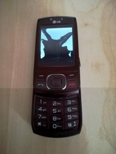 LG GU230 mobil eladó Törött kijelzős