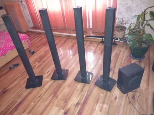 Lg házimozi rendszer.................